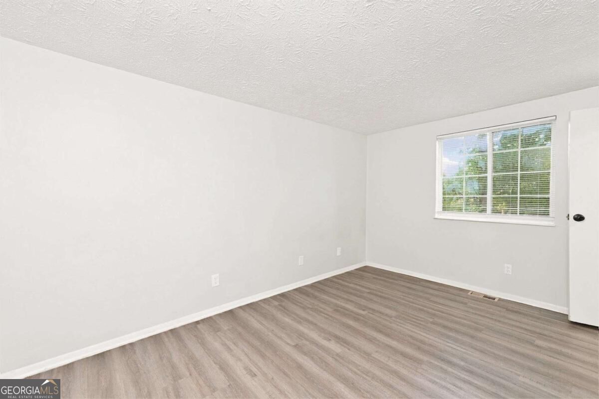 5131 Rockborough Trail Property Photo 7