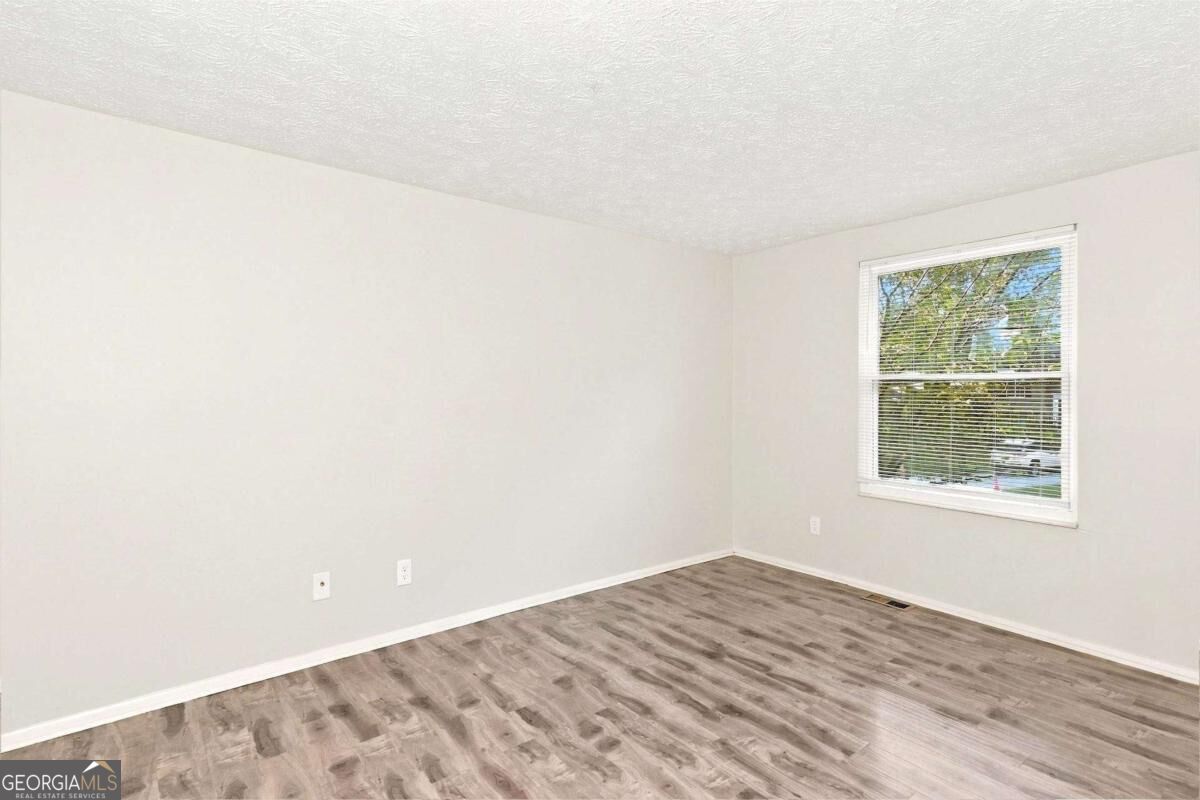 5131 Rockborough Trail Property Photo 9