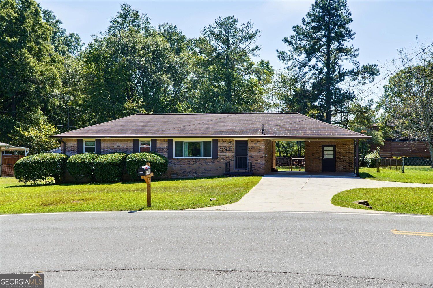2275 Hurt Road Sw Property Photo 2