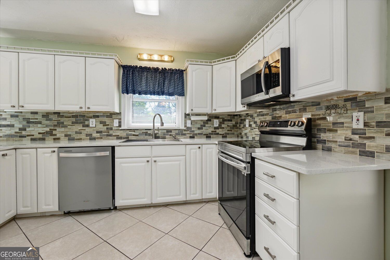 2275 Hurt Road Sw Property Photo 12