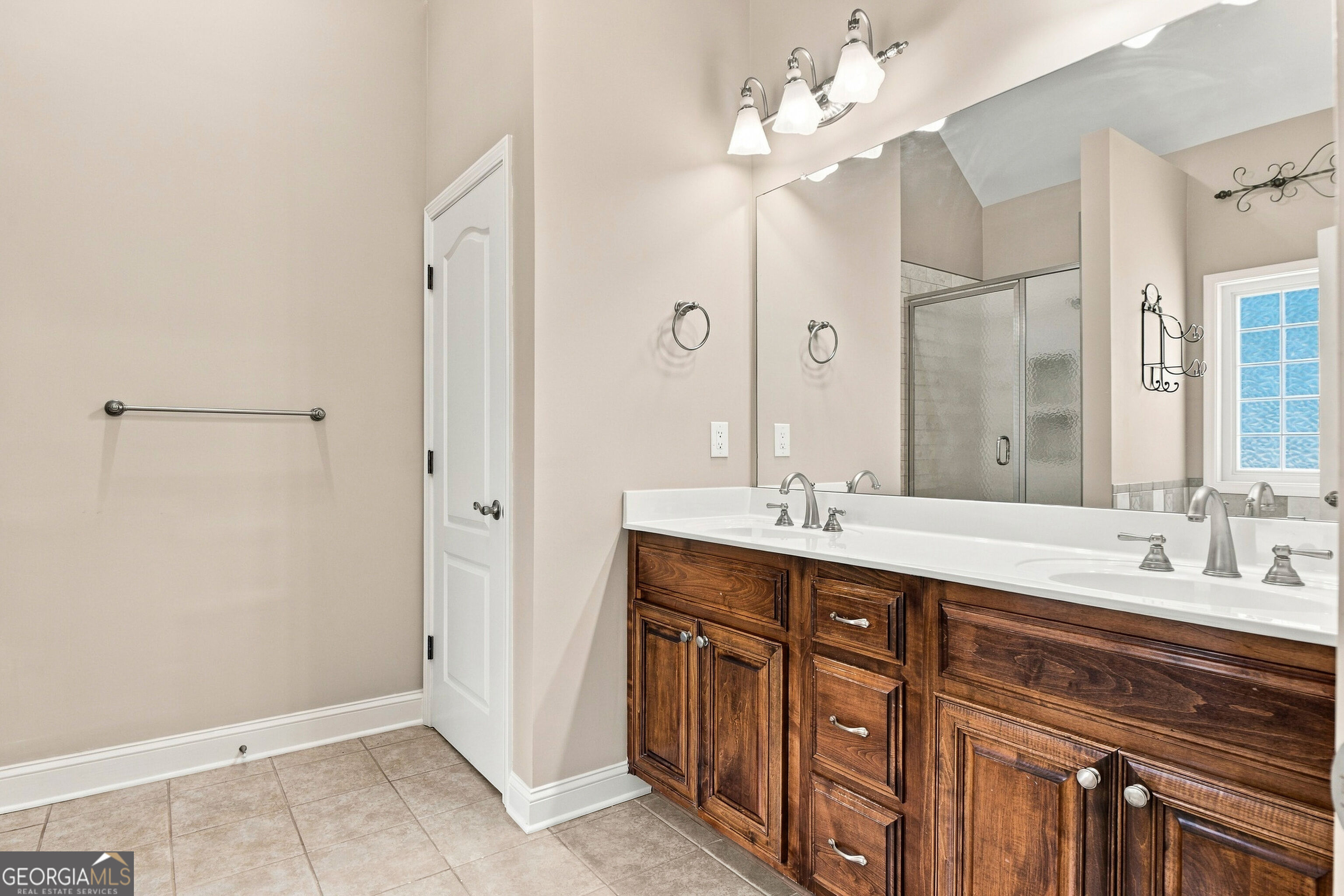 226 Hummingbird Court Property Photo 15