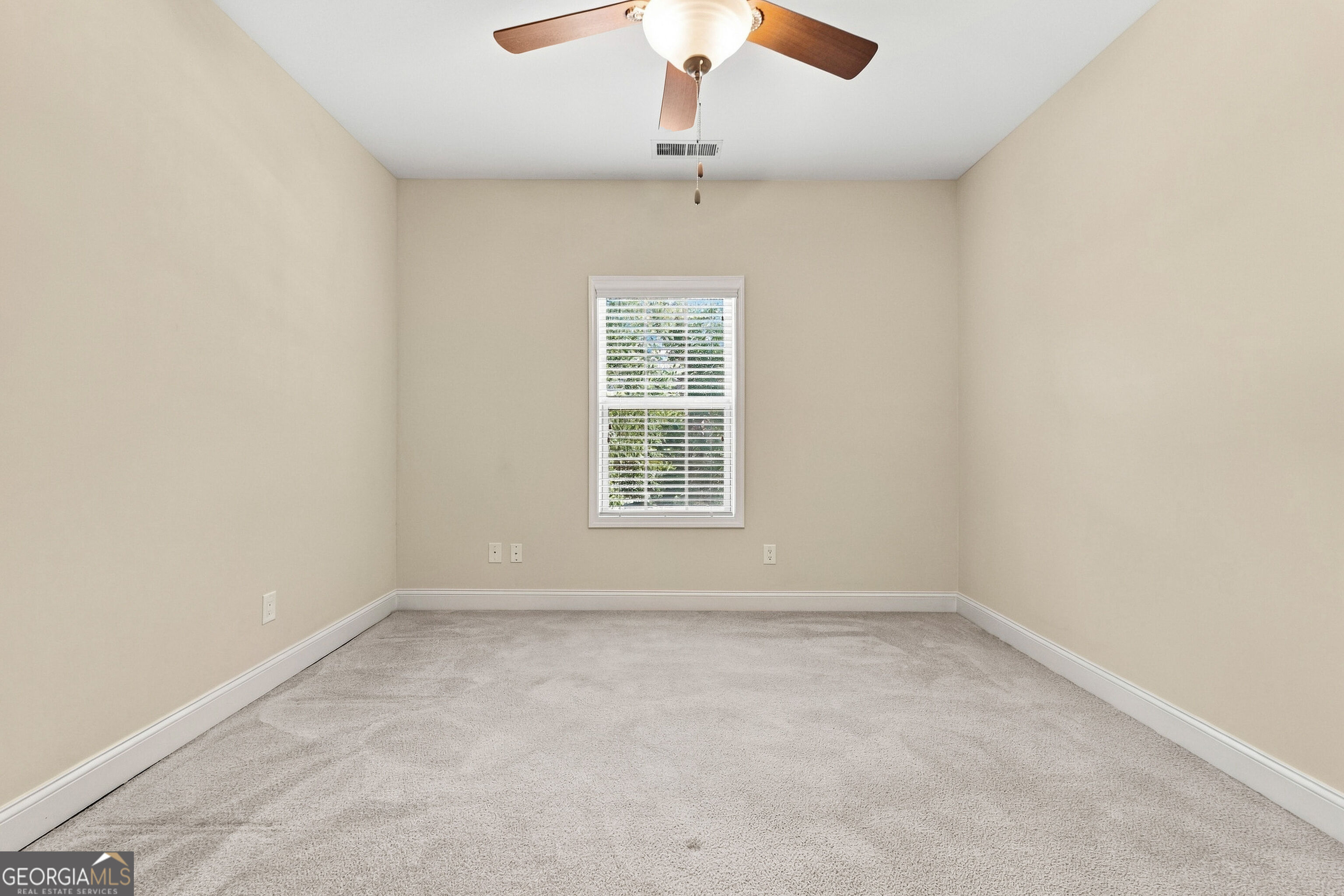 226 Hummingbird Court Property Photo 18