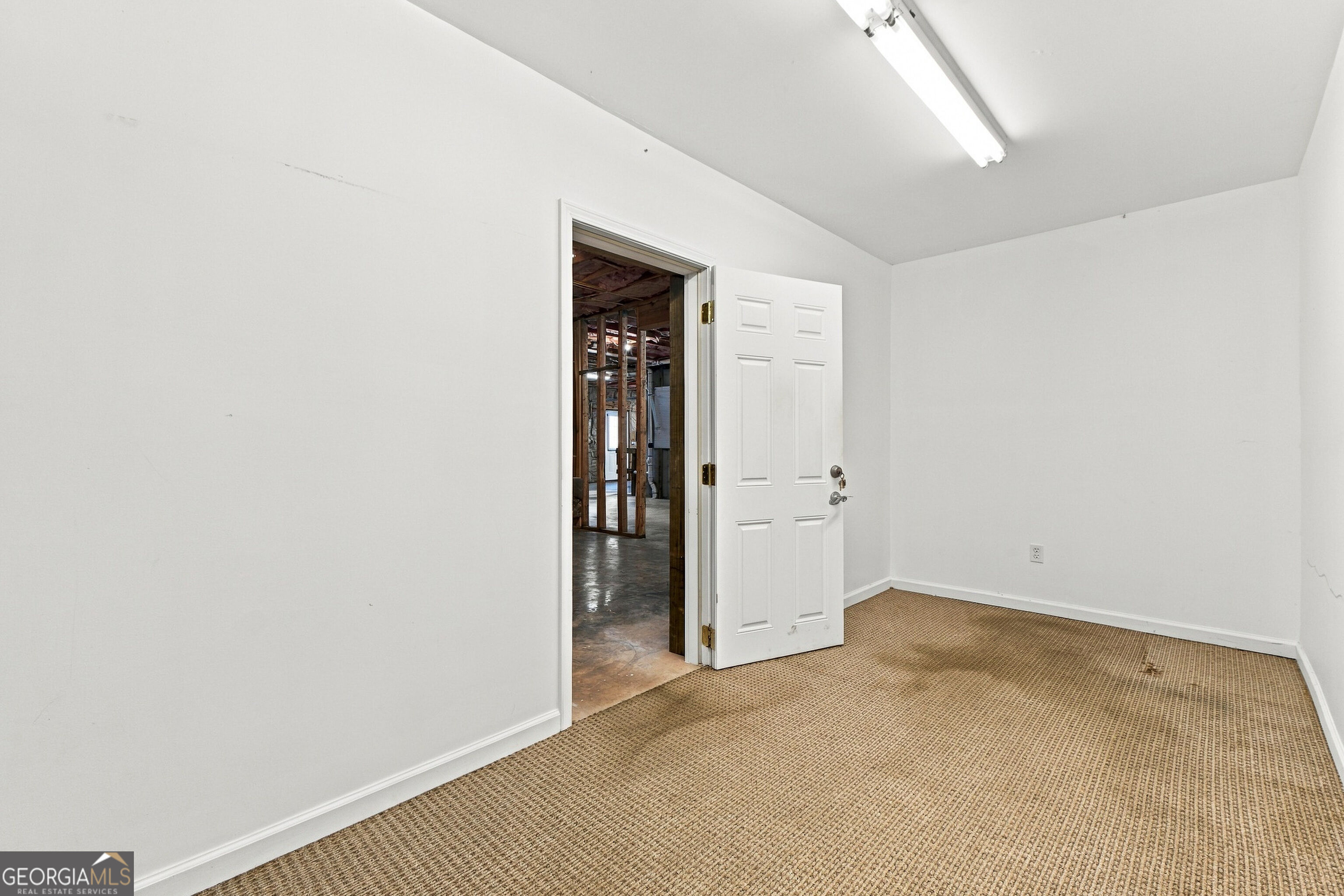 226 Hummingbird Court Property Photo 25