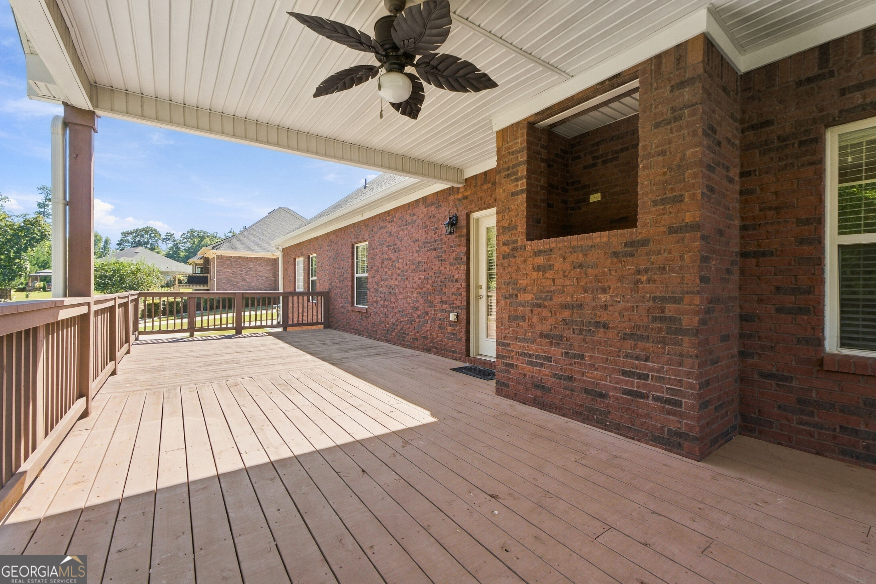 226 Hummingbird Court Property Photo 27