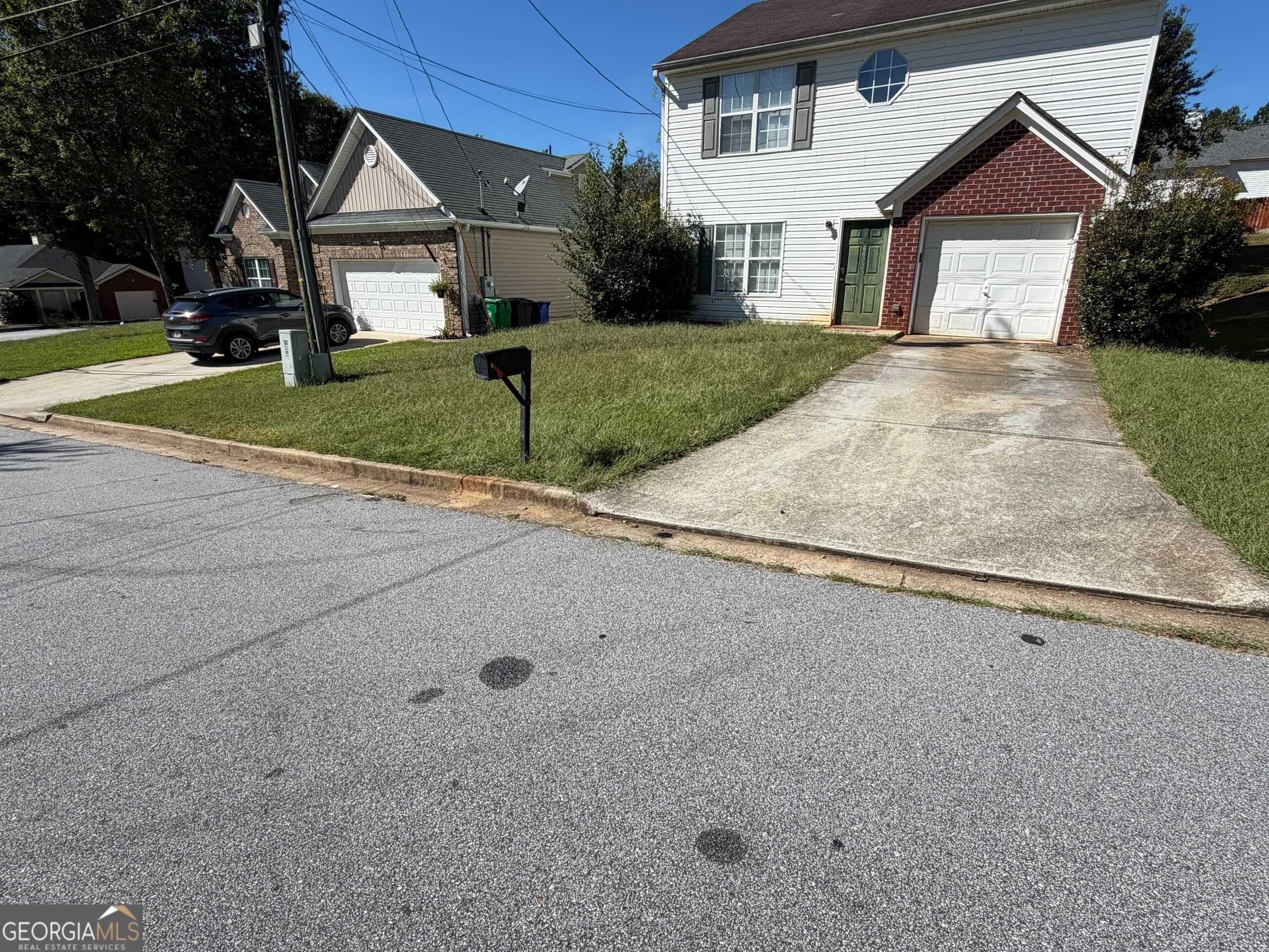 6692 Browns Mill Trail Property Photo 1