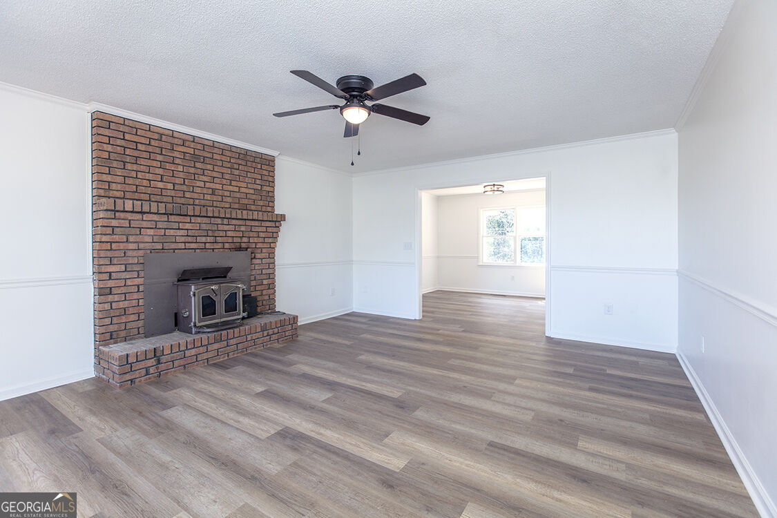 1230 Astondale Road Property Photo 10