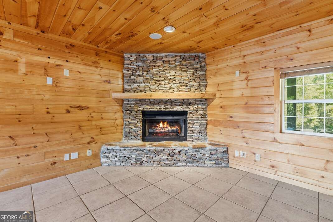 65 Knollwood Glen Property Photo 4