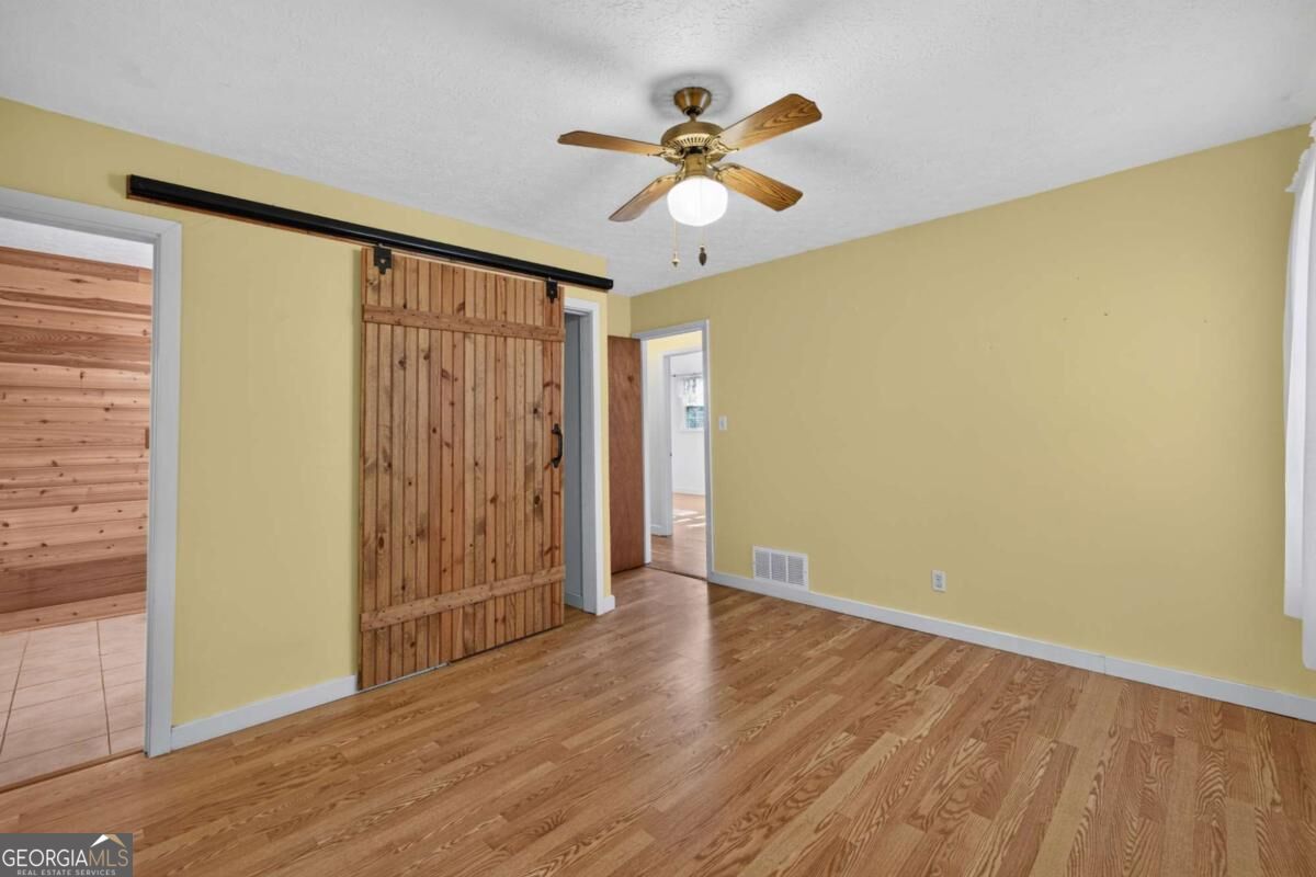 967 Honeysuckle Trail Property Photo 14