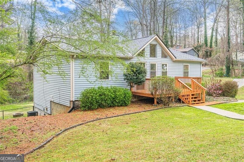 549 Pineland Circle Sw Property Photo 1