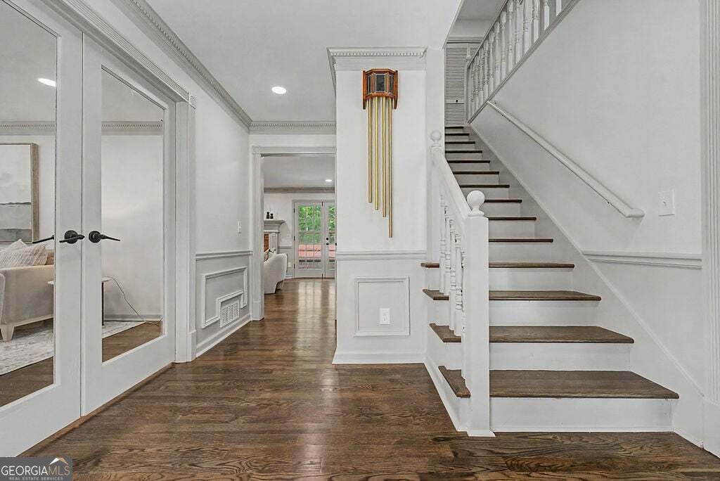 228 Nacoochee Drive Property Photo 3