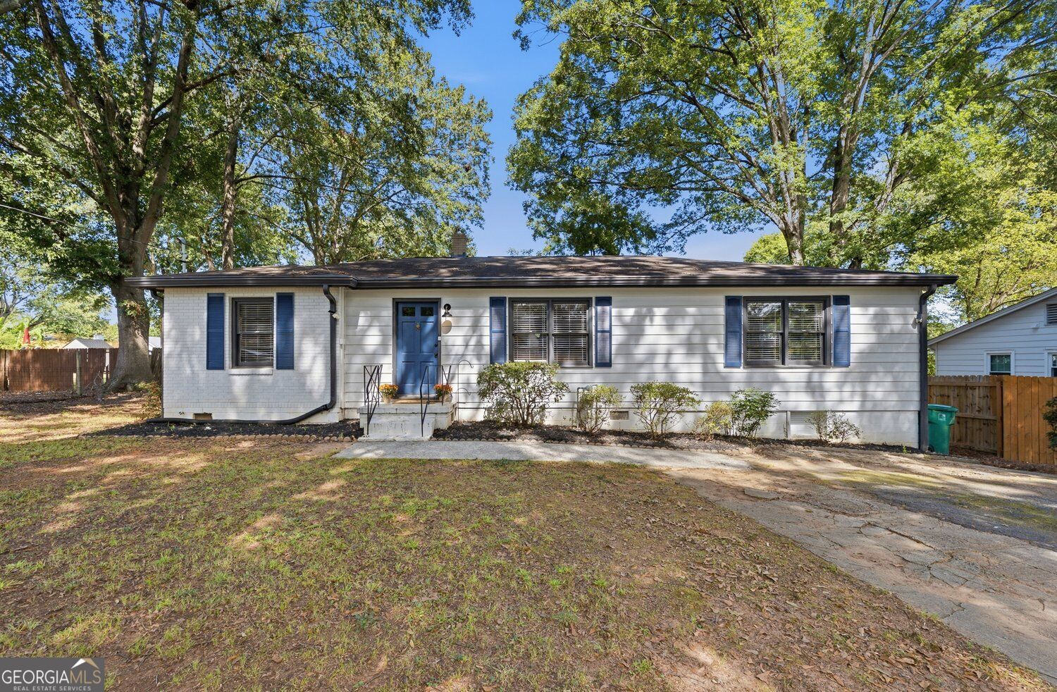 1035 Dell Avenue Se Property Photo 1