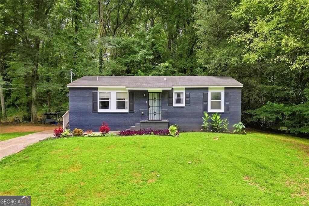 1137 Se Redford Drive Se Property Photo 1