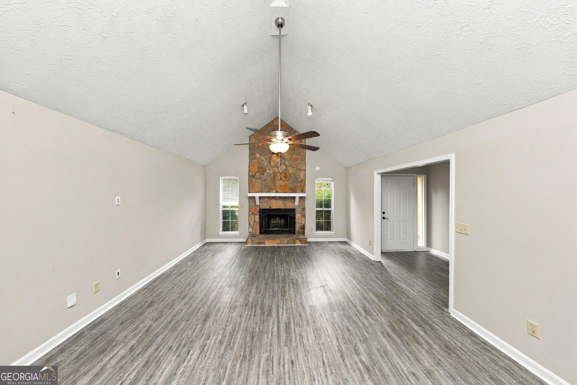 4339 Dutch Lane Property Photo 3