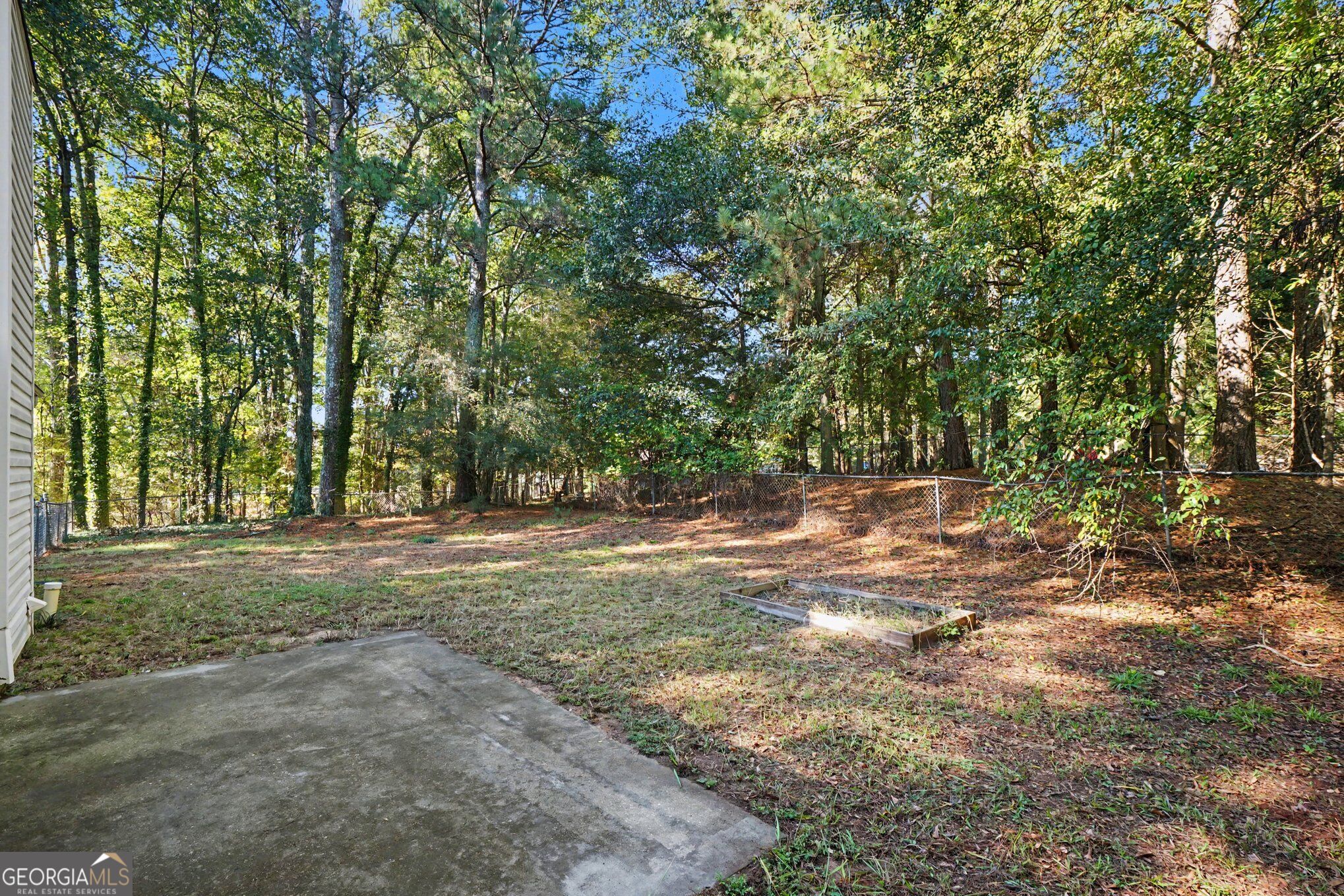 882 Whispering Way Property Photo 16