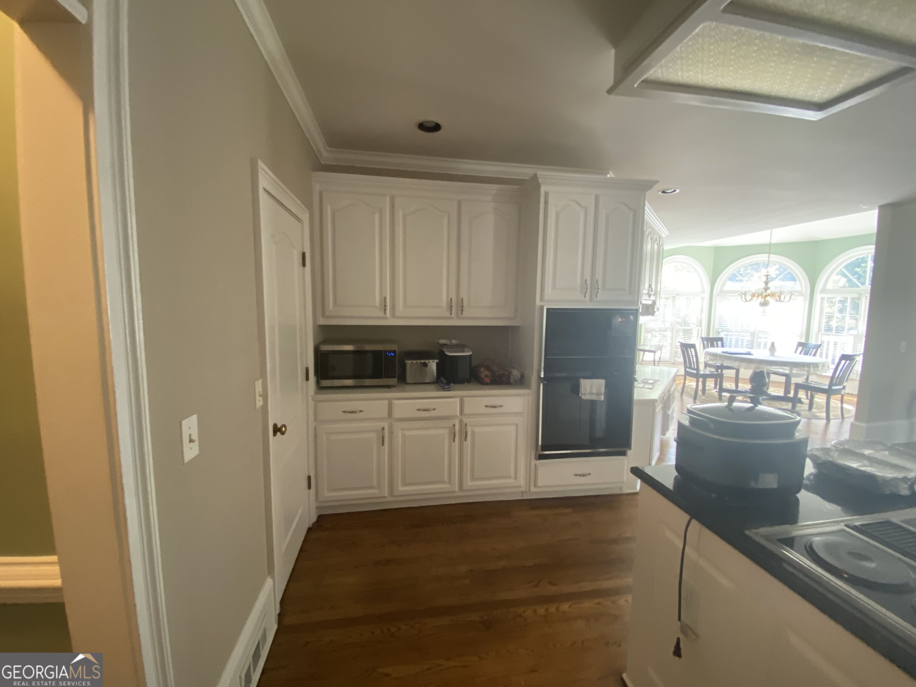 3520 Donegal Way Property Photo 10