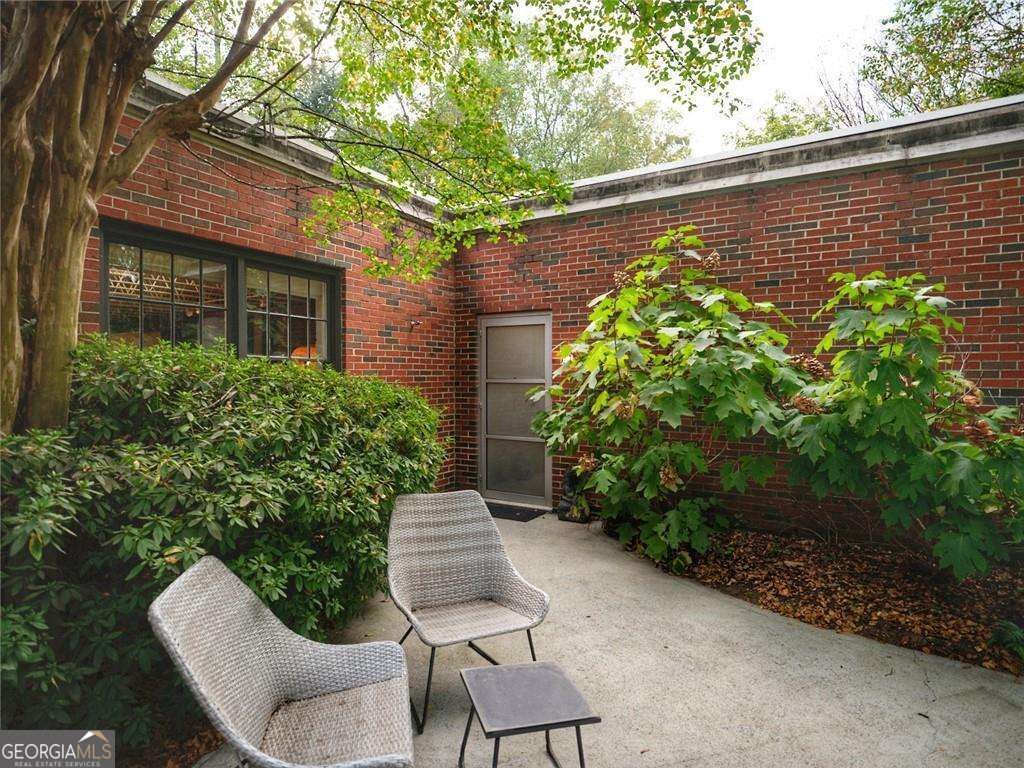 1933 Mclendon Avenue Ne # C Property Photo 14