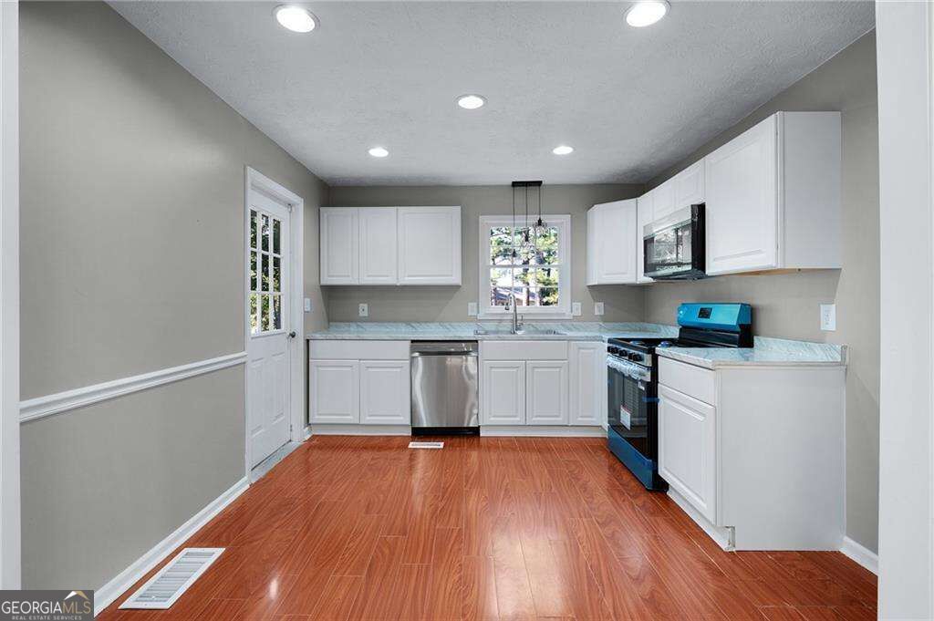 303 Old Farm Road Property Photo 13