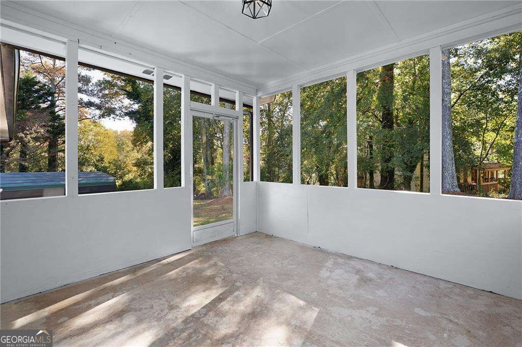 303 Old Farm Road Property Photo 15