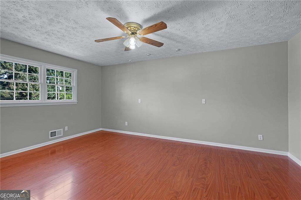 303 Old Farm Road Property Photo 20