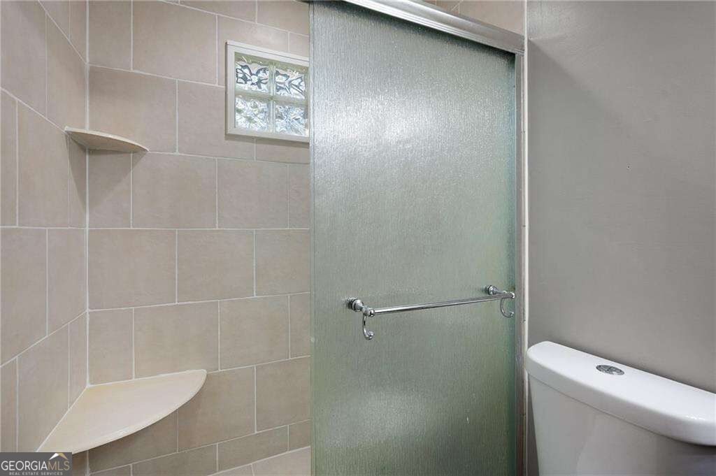 303 Old Farm Road Property Photo 23