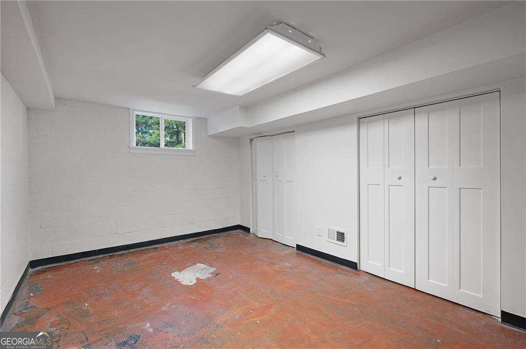 303 Old Farm Road Property Photo 26