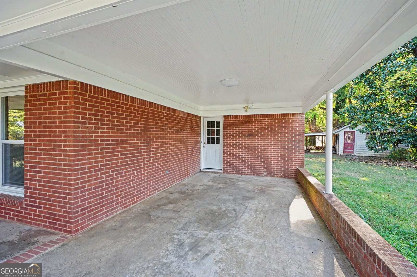 311 Bryant Road Property Photo 8