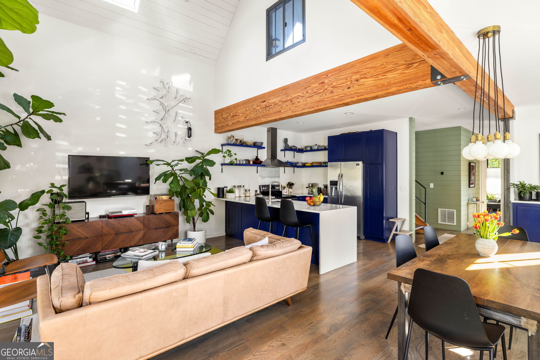 606 Pickett Street Property Photo 11