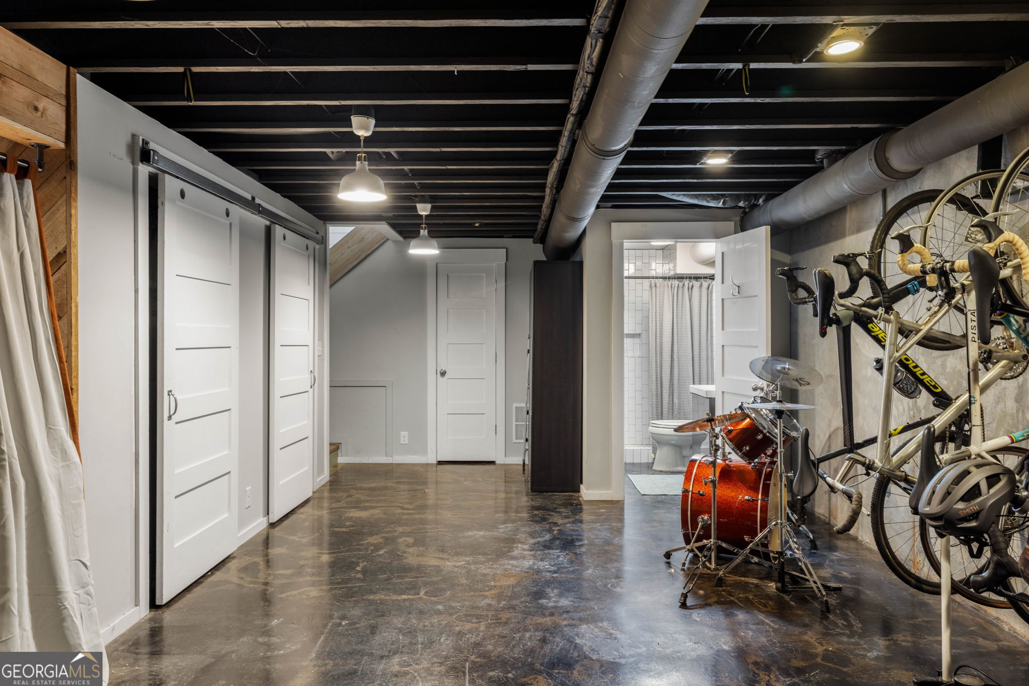 606 Pickett Street Property Photo 27