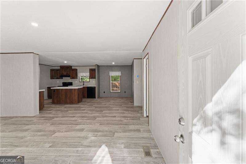 470 Gold Hill Drive Se Property Photo 4