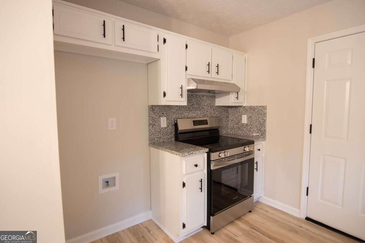 2460 Ashwood Way Property Photo 11