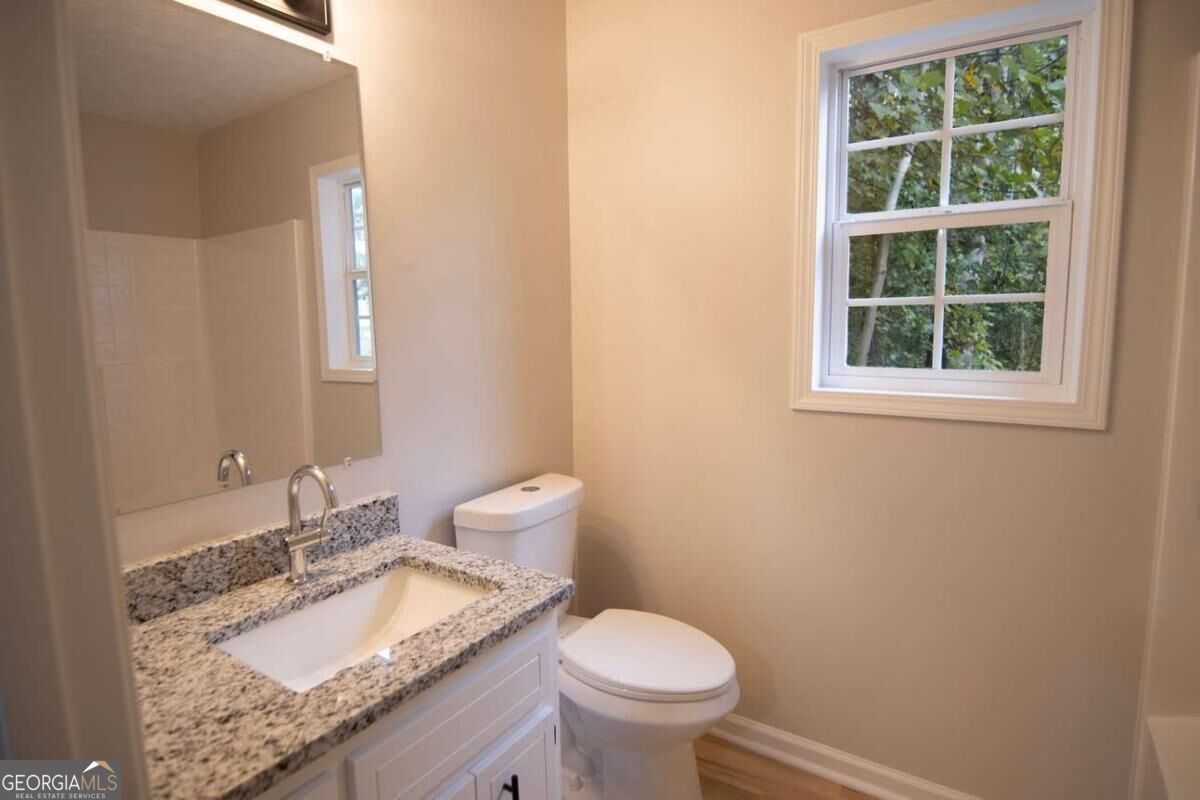 2460 Ashwood Way Property Photo 19