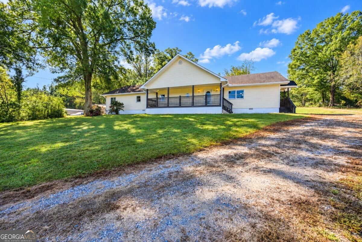 49 Patterson Drive SE Property Photo 1