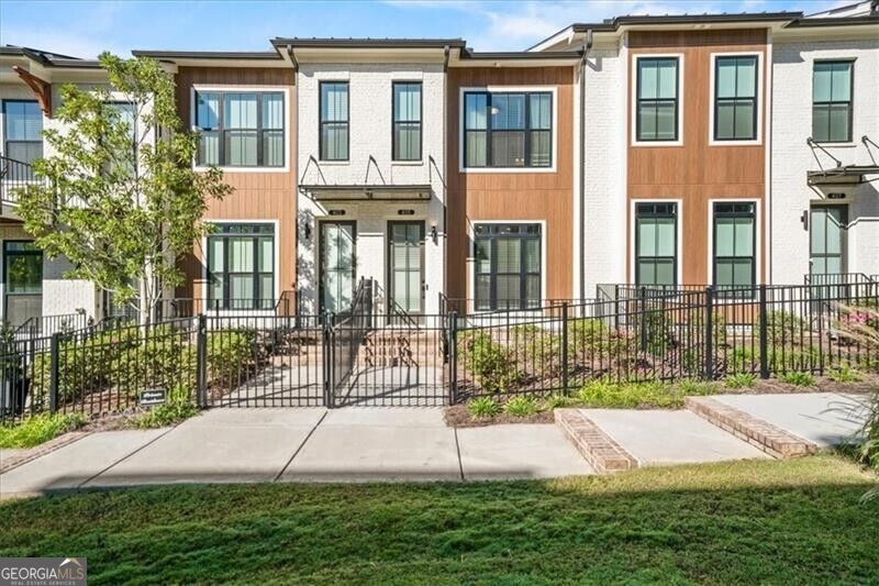 405 Olmstead Way Property Photo 1
