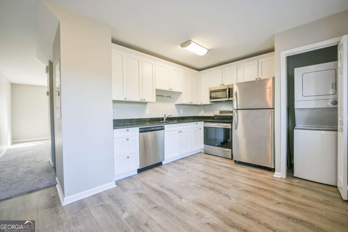 2165 Milledge Avenue # E6 Property Photo 8