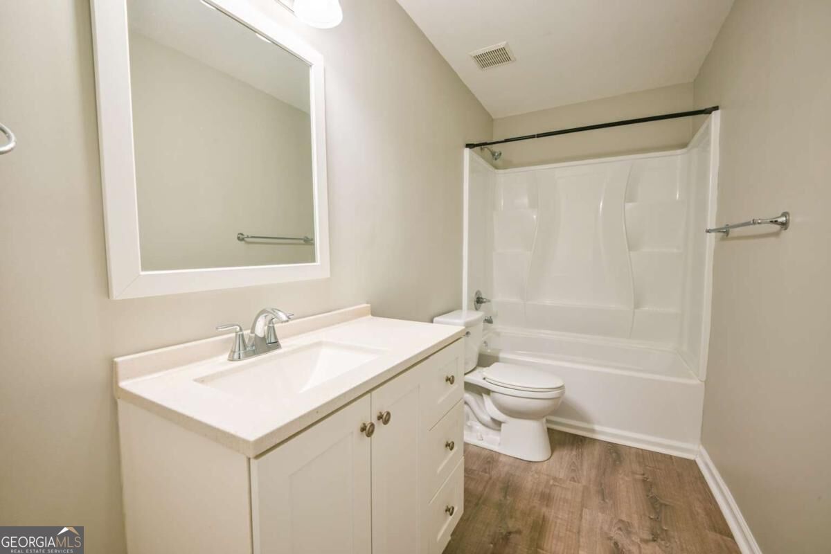 2165 Milledge Avenue # E6 Property Photo 15