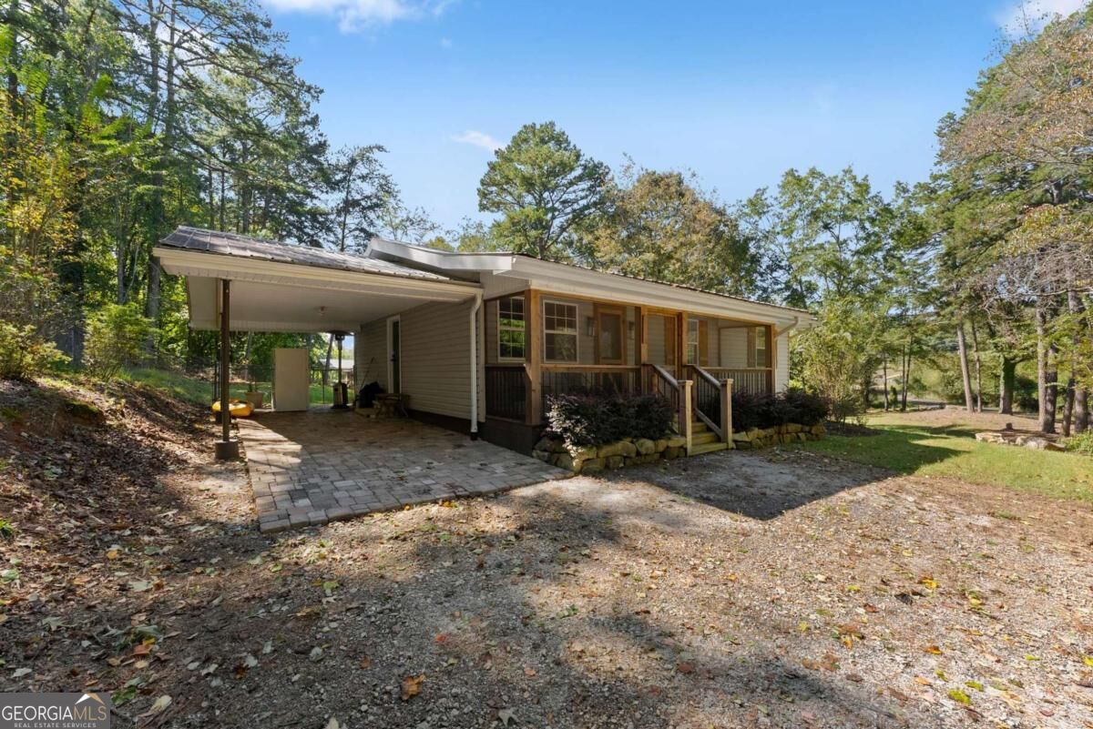 3027 Thrasher Drive Property Photo 2
