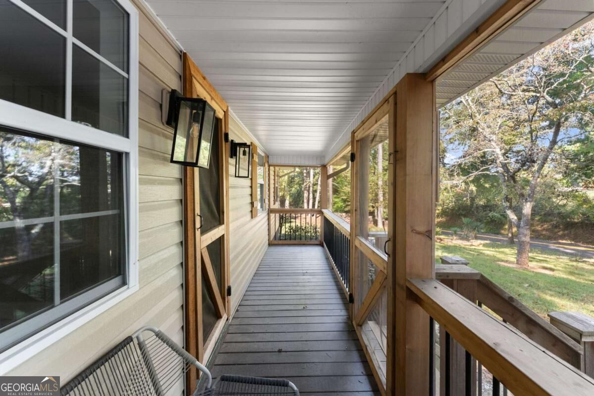 3027 Thrasher Drive Property Photo 4