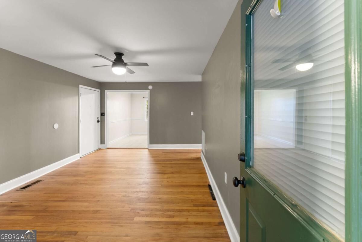 3027 Thrasher Drive Property Photo 6