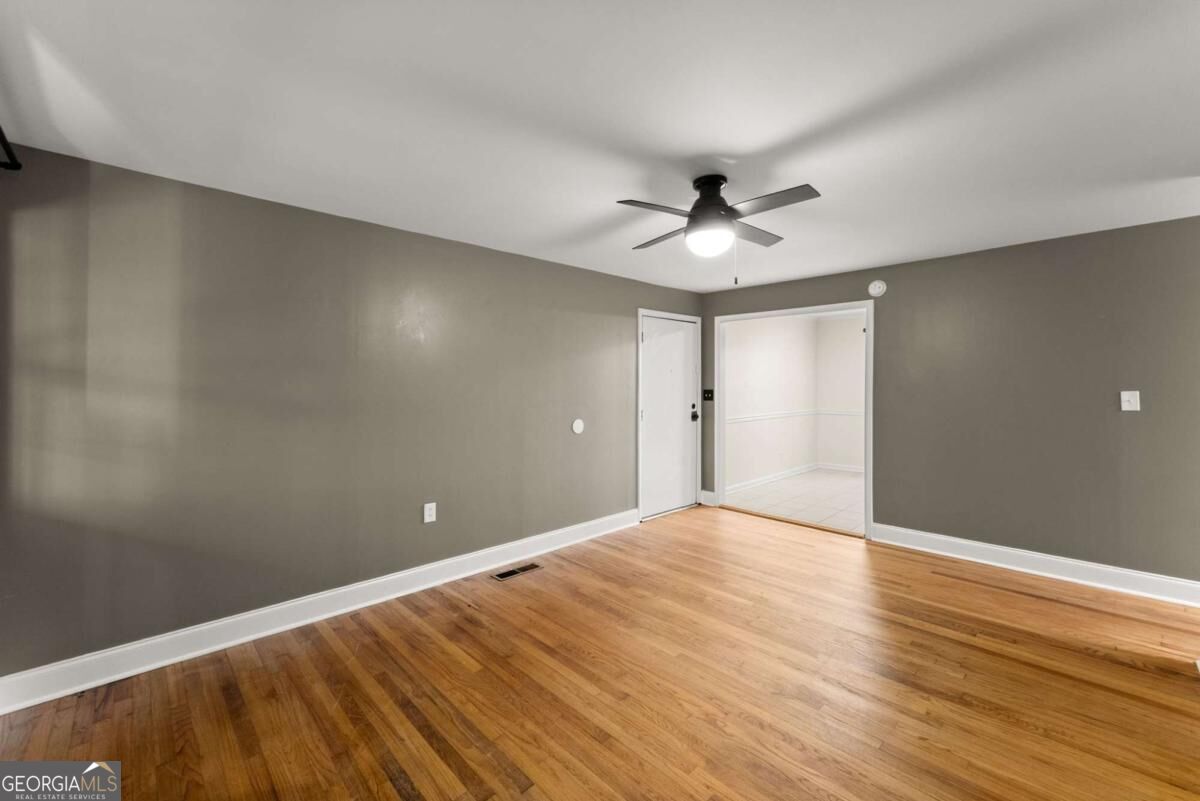 3027 Thrasher Drive Property Photo 7