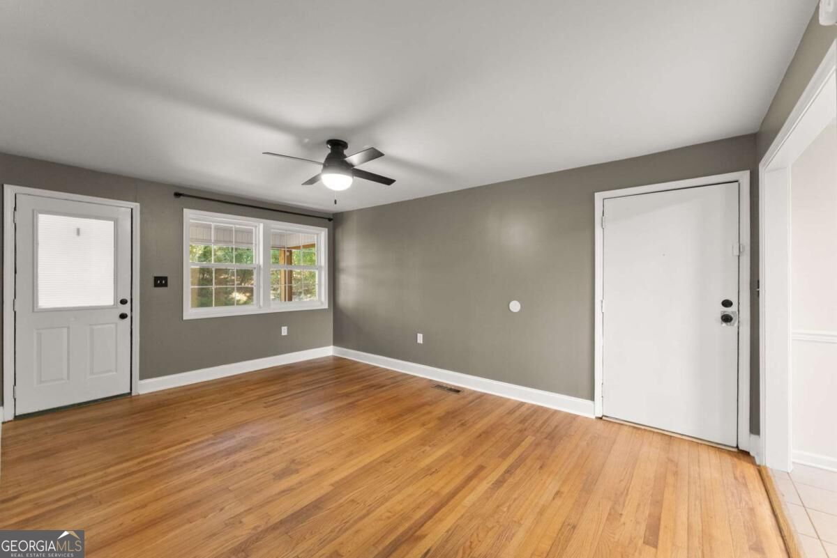 3027 Thrasher Drive Property Photo 10