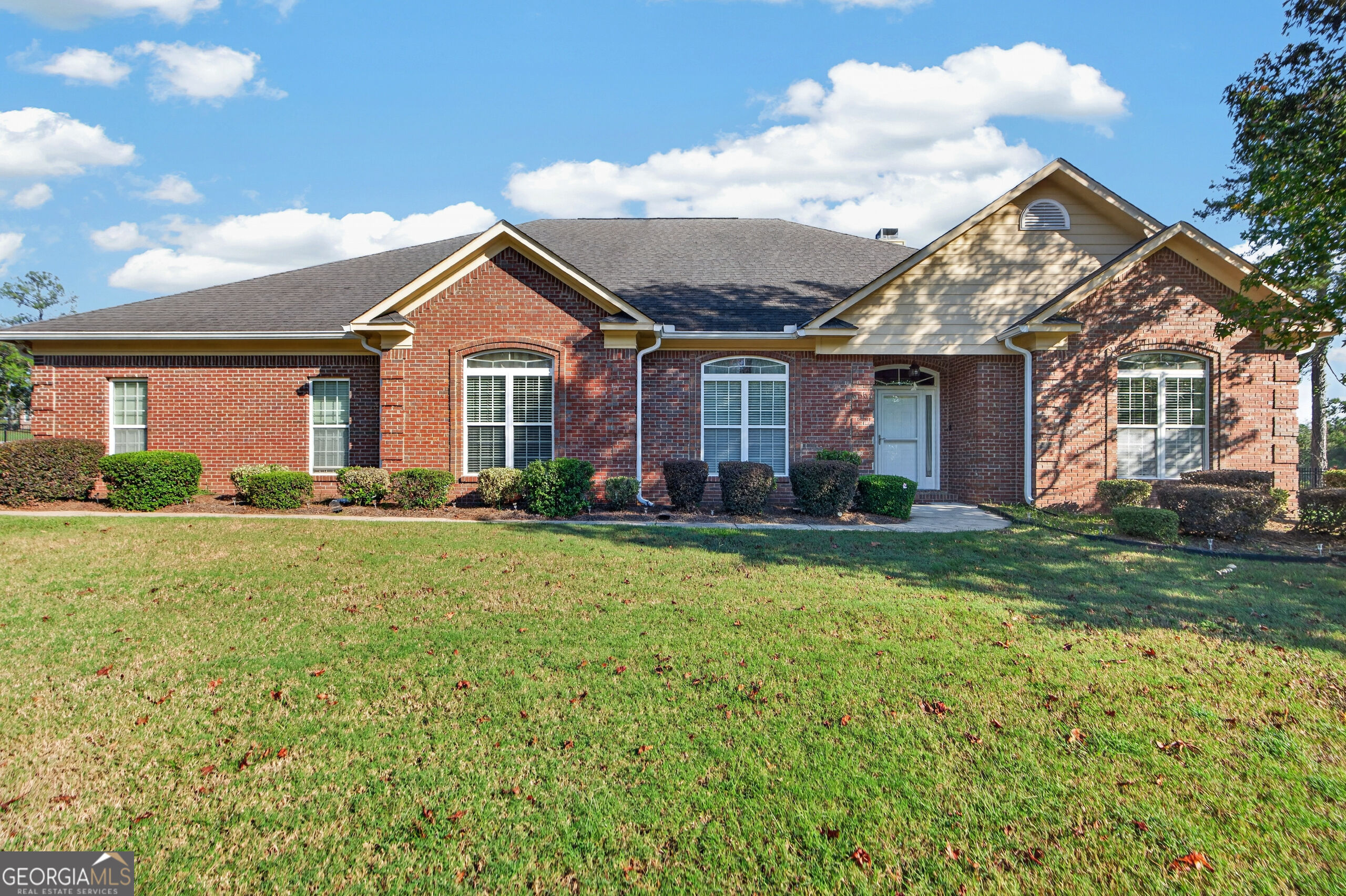 6502 Yellowstone Way Property Photo 1