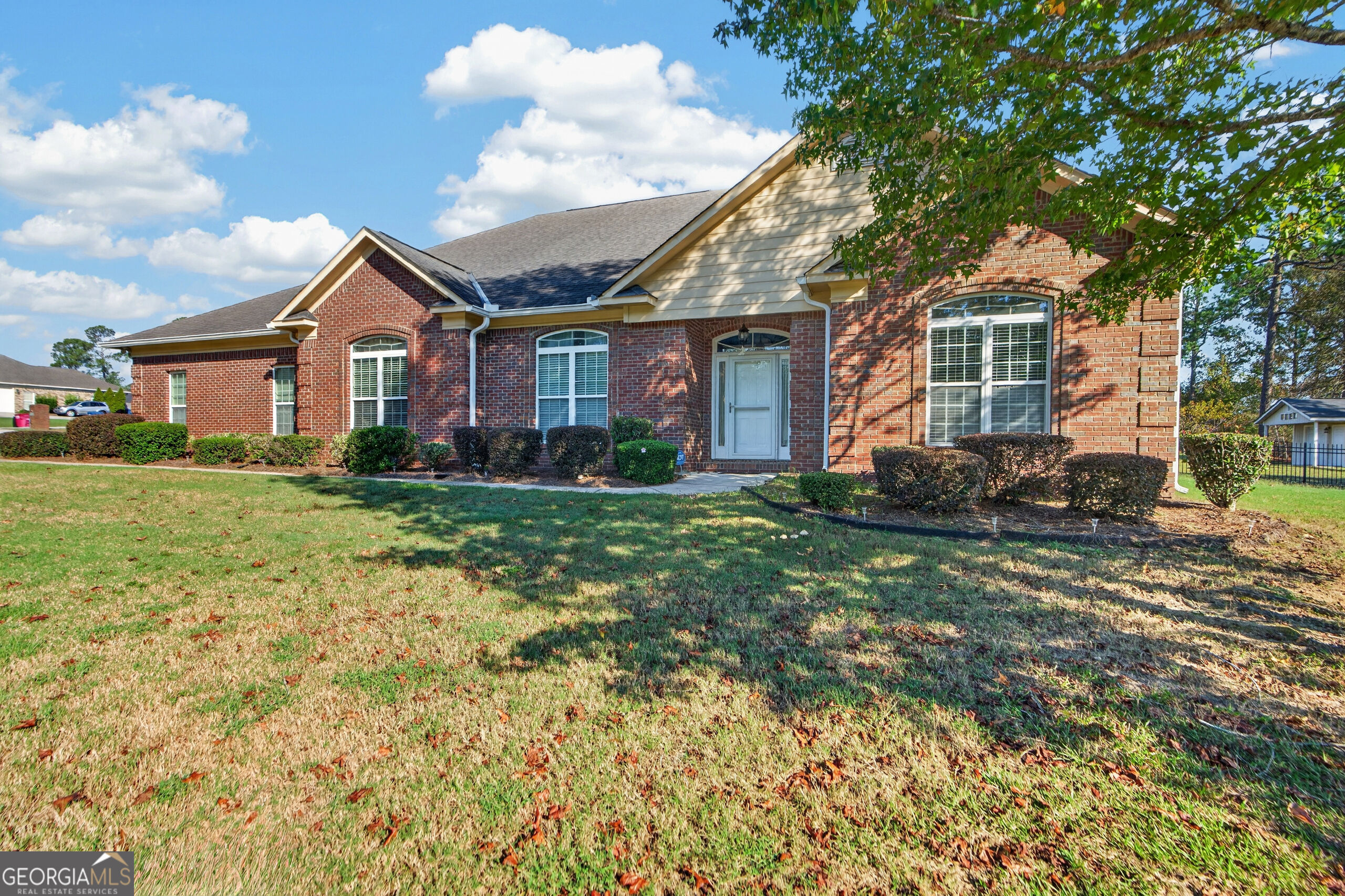 6502 Yellowstone Way Property Photo 3