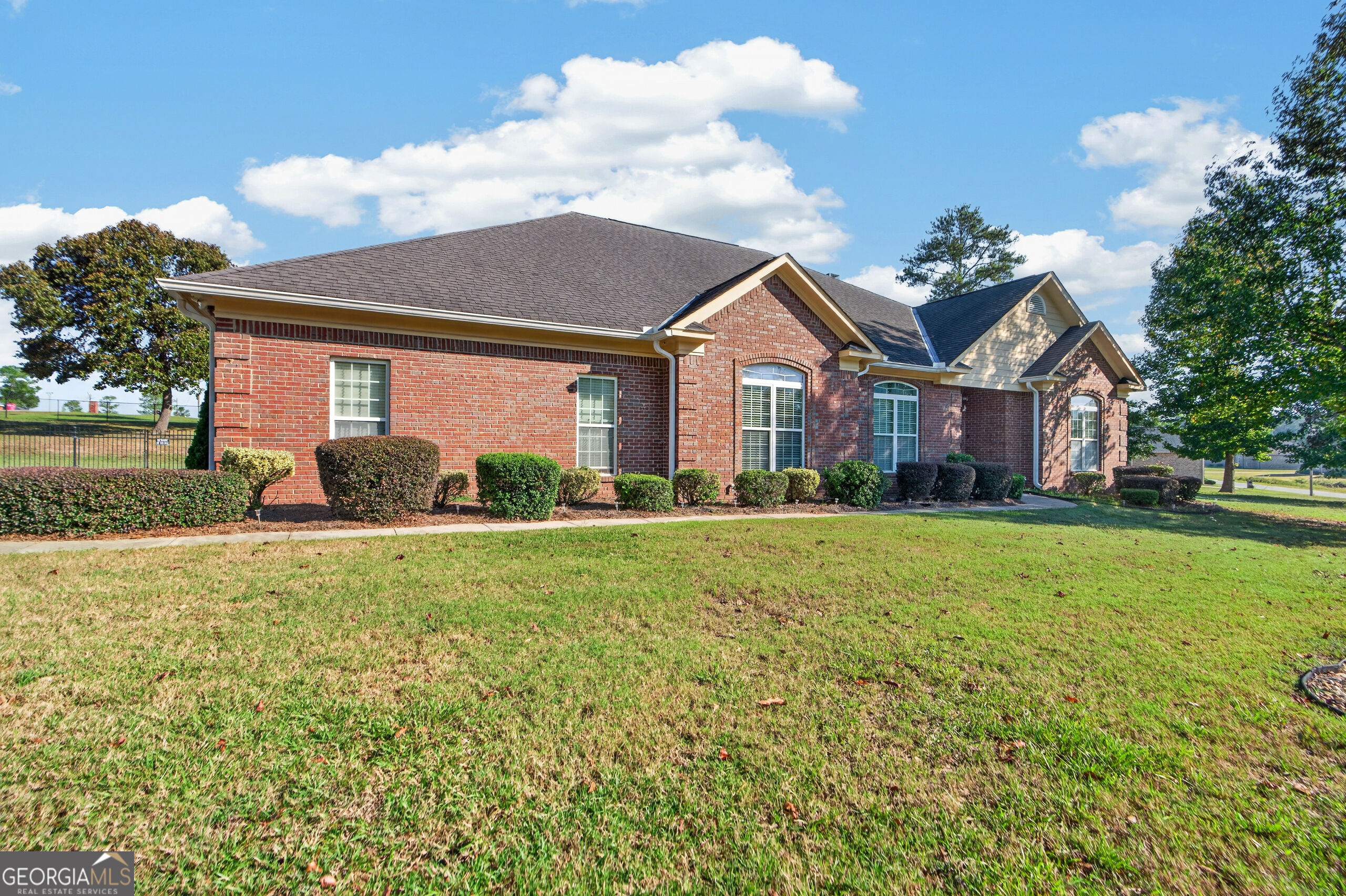 6502 Yellowstone Way Property Photo 4