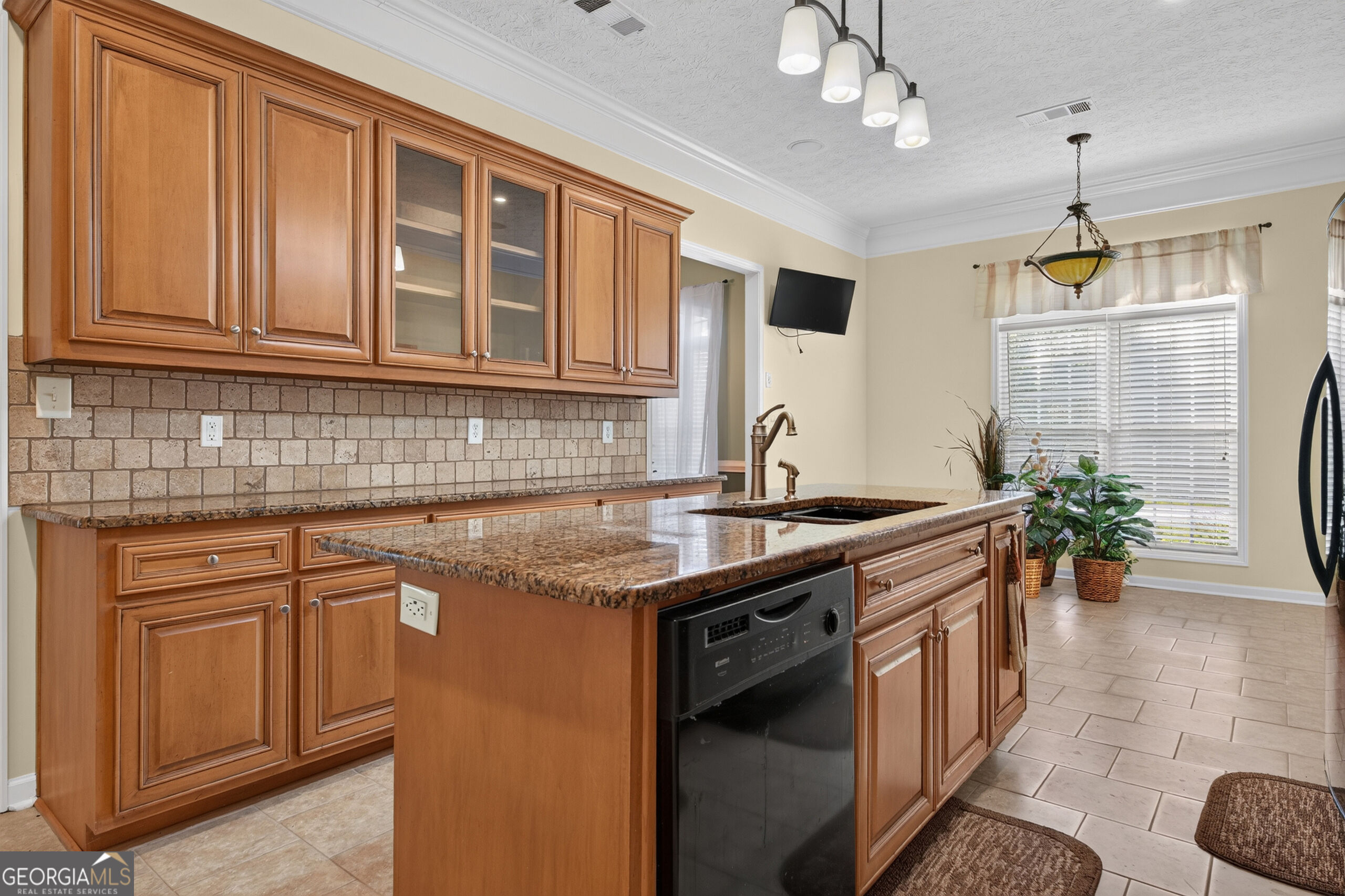 6502 Yellowstone Way Property Photo 11