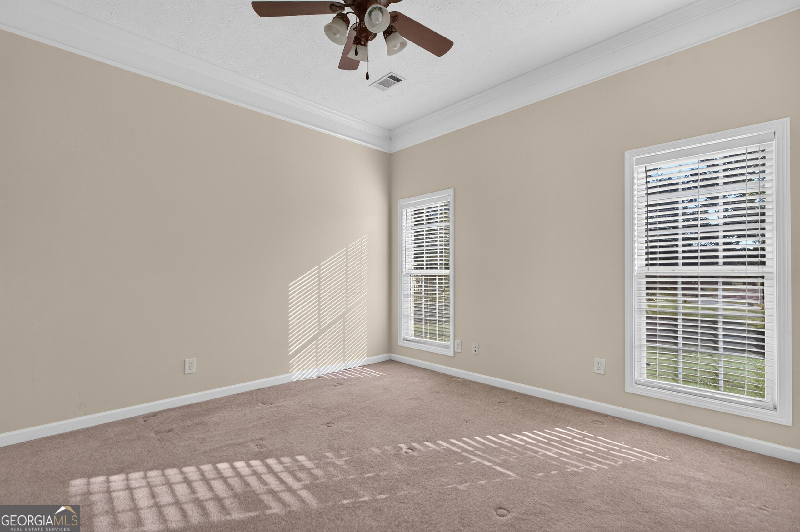 6502 Yellowstone Way Property Photo 25