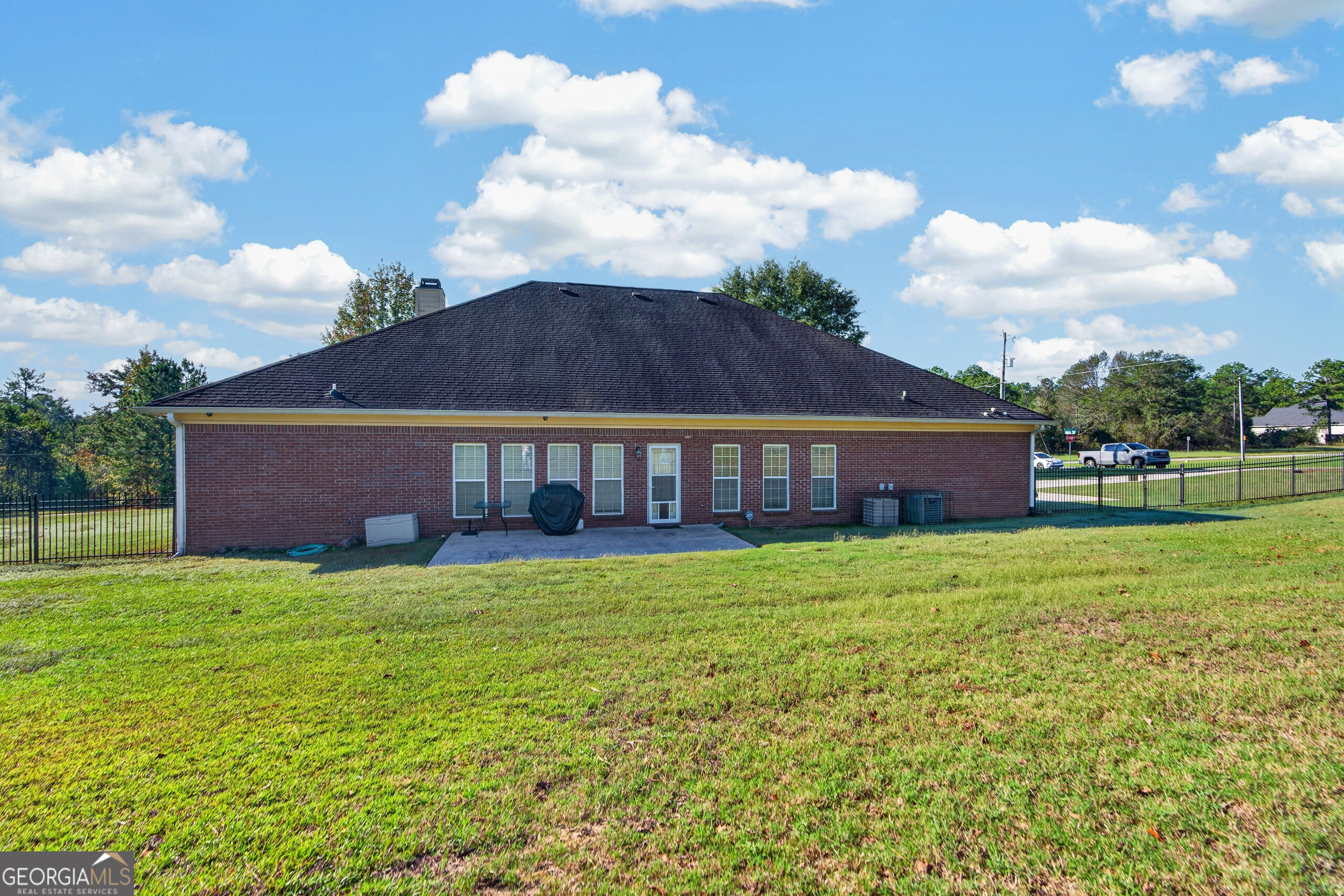 6502 Yellowstone Way Property Photo 41
