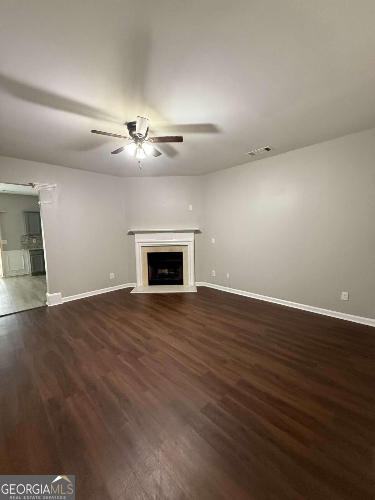 2179 Executive Drive Property Photo 2