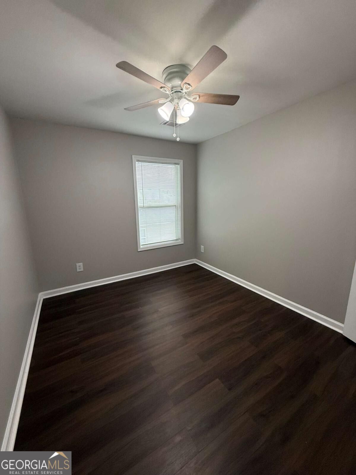 2179 Executive Drive Property Photo 11