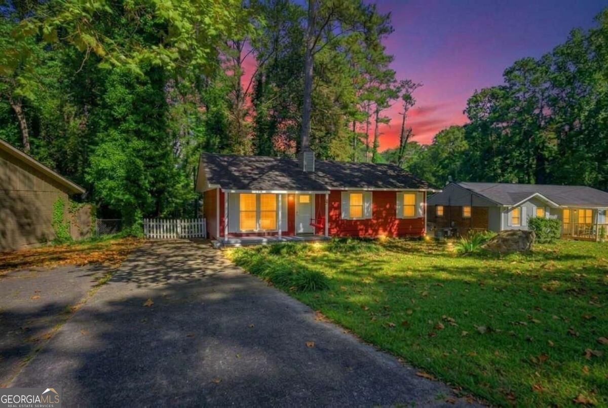 650 Robert E Lee Parkway Property Photo 2