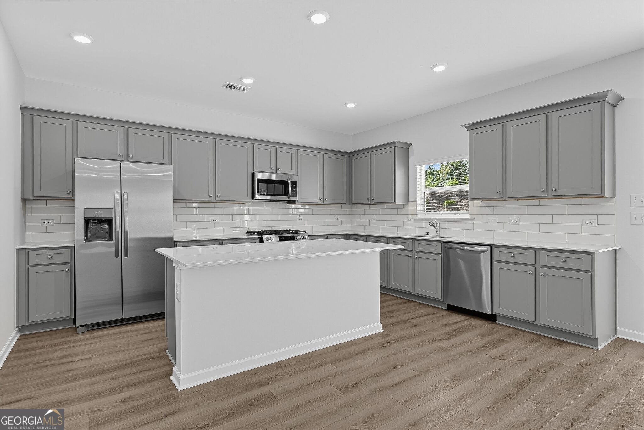 3875 Breton Cove Property Photo 14